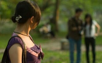 Trót “cảm nắng” bạn trai của cô bạn thân