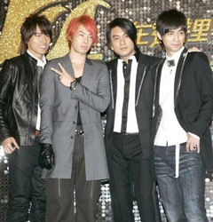 F4 vội vàng thực hiện video clip thứ hai