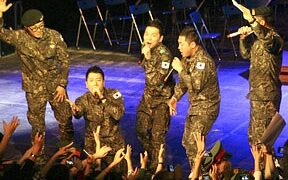 Thưởng thức màn nhảy ngẫu hứng của Bi (Rain) tại Hà Nội