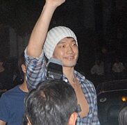 Báo chí Hàn Quốc đưa tin về việc Bi tới Việt Nam