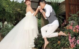 Ngôi sao “Tinh võ môn” tung ảnh trăng mật