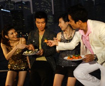 Hậu “chơi đêm”…