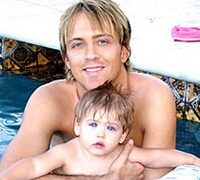 Hình ảnh mới nhất của con gái “quả bom sex” Anna Nicole Smith