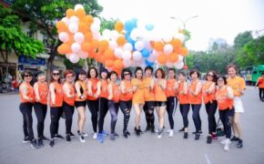 Hàng ngàn người tham dự flashmod Vũ điệu đam mê cùng Moist Diane Việt Nam