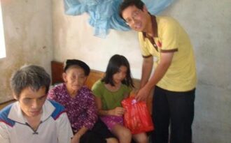 Chàng trai “tim ấm”