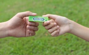 “Bí kíp xanh lá” giúp bạn tự tin làm quen!