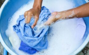 Là phụ nữ hiện đại, sao phải lo lắng việc giặt giũ thường ngày