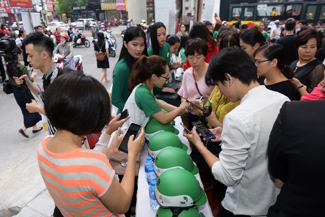 Hơn 5.000 nghìn khách hàng tham dự khai trương Thu Cúc Mega Beauty Center Cầu Giấy - 4