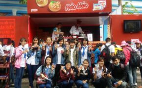 Bất ngờ xe mì di động qua 12 tỉnh thành