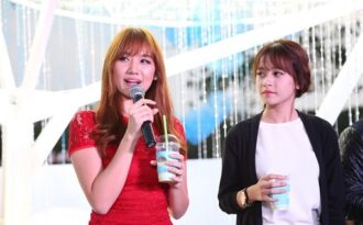 Hari Won hội ngộ cùng Chi Pu khám phá nước mây