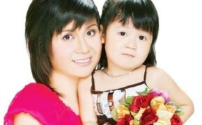 Lưu Thiên Hương làm giám khảo “Khoảnh khắc hồng”