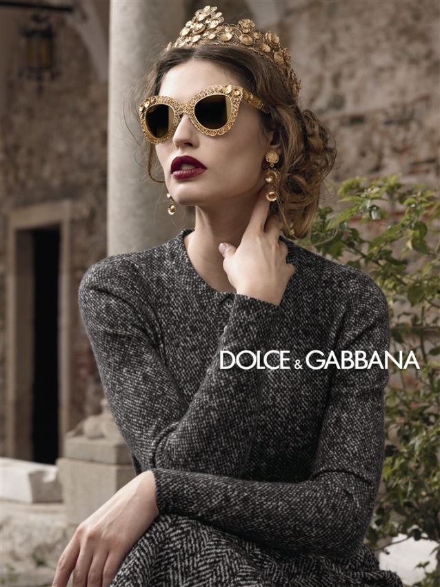 Phong cách độc và hơi kỳ dị năm nay cũng đang lên ngôi. Ảnh: Dolce&Gabbana