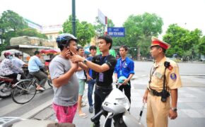 Dự án “Đội mũ bảo hiểm đạt chuẩn” thắng lớn