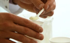 Mẹ đã hiểu tường tận về sữa công thức cho bé chưa?