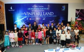 Bạn trẻ Nhật, Hàn cùng teen Việt khuấy động mùa Giáng sinh