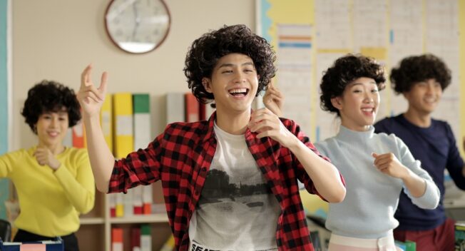 Trai đẹp Noo Phước Thịnh hóa “xù mì” trong MV mới