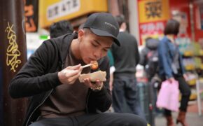 Big Daddy cùng “cuộc đua ẩm thực kỳ thú” tại phố Dotonbori