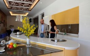 Khai trương showroom nội thất 2000m2 tại đường Trần Quốc Hoàn