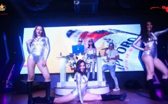 Sao Việt khuấy động Endless Silver Waves