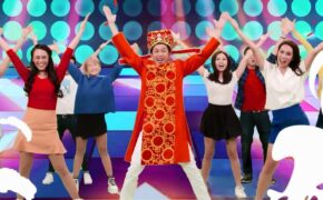 Hoài Linh liều mình làm ca sĩ, tung clip gây sốt