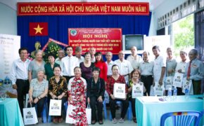 Tri ân người cao tuổi nhân ngày truyền thống