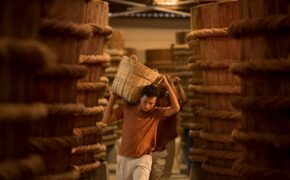 Hiệu ứng bất ngờ từ bộ ảnh về nhà thùng nước mắm Phú Quốc