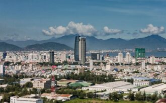 Chiêm ngưỡng vẻ đẹp muôn sắc Đà Nẵng từ ô cửa số nhỏ