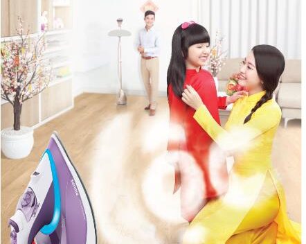 Quần áo tinh tươm, cùng gia đình yêu thương đón lộc may ngày Tết