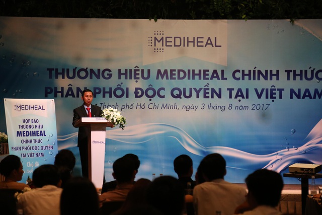 Ông Nguyễn Thanh Thuận trình bày về chiến lược kinh doanh và phát triển của Mediheal Việt Nam