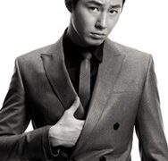 “Bạch mã hoàng tử” Jo In Sung rơi vào mối tình đồng tính