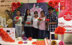 Khắp ba miền rộn ràng sắc hoa ngày hè tại LOTTE Mart