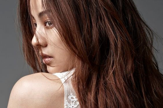 Lee Hyori: Nữ hoàng giải trí đánh đổi danh vọng lấy cuộc sống của nàng thôn nữ - Ảnh 6.