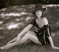 “Món quà” bất ngờ Milla dành tặng người hâm mộ