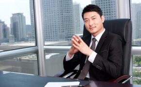 Món trang sức phơi bày bí mật của người đàn ông thành công