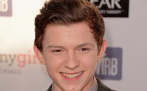 Chàng trai 19 tuổi trở thành Người nhện trẻ nhất lịch sử