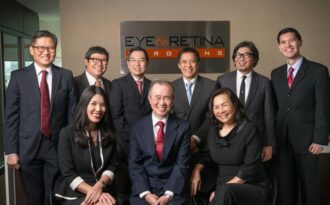 Hãy để đôi mắt trò chuyện cùng những “người bạn” chuyên gia