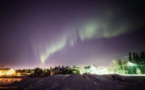 Đón Giáng sinh tại Bắc Cực cùng Hoàng Lê Giang và FWD