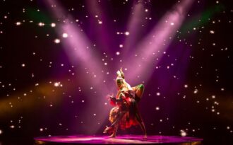 Galina Show Hoa Đất Việt: Hồn Việt hướng năm châu