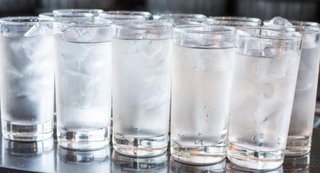 Công nhân “khát” nước đá sạch tại các khu công nghiệp