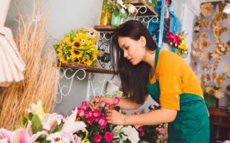 Không bằng cấp vẫn kiếm tiền giỏi