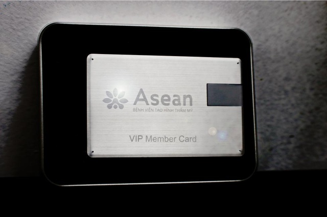 Khách mời được trân quý với dòng chữ VIP Member Card