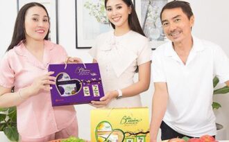 Tết này Hoa hậu Tiểu Vy tặng quà gì cho mẹ ?