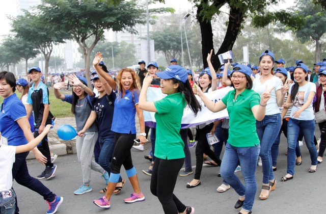 Khoảng 1,000 người dân TP. HCM đã hưởng ứng Ngày hội “15 phút yêu đôi chân, khỏe mỗi ngày tại Quận 7 vào ngày 10/12 vừa qua