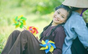 Mùa Vu Lan lắng nghe MV “Mẹ” của giọng ca nhí Võ Khánh Ngọc