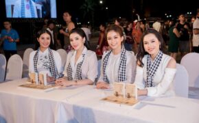 Hoa hậu Kỳ Duyên, Ngọc Hân tặng sách quý đổi đời ở Nha Trang