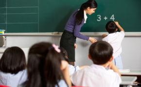 Mở lời tri ân thầy cô giáo sao cho trọn vẹn và tinh tế?