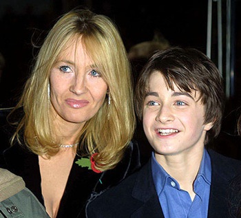 J.K Rowling: Buồn khi thôi viết Harry Potter  - 2