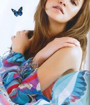 Tata Young sát cánh cùng Bi (Rain) chống nạn buôn người