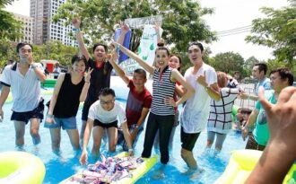 Cùng sao Việt trải nghiệm đường trượt dài nhất trên đường phố tại Việt Nam