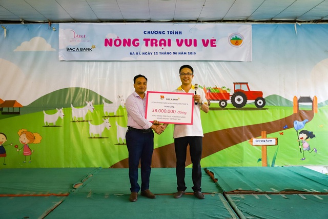 Học sinh khuyết tật Thụy An trải nghiệm “Nông trại vui vẻ” - 7